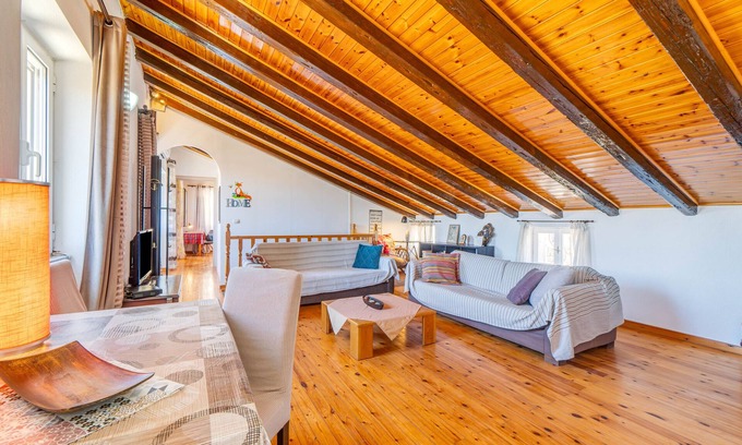 Old Town Apartment | Apartment 'In The Heart Of Corfu' with Wi-Fi and Air Conditioning