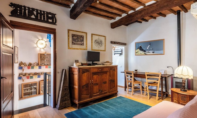 Belforte Apartment | Apartment 'In The Medieval Village' with Wi-Fi and Air Conditioning