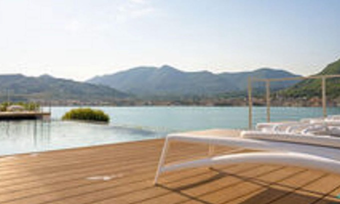 San Felice del Benaco Apartment | Apartment in San Felice del Benaco with pool