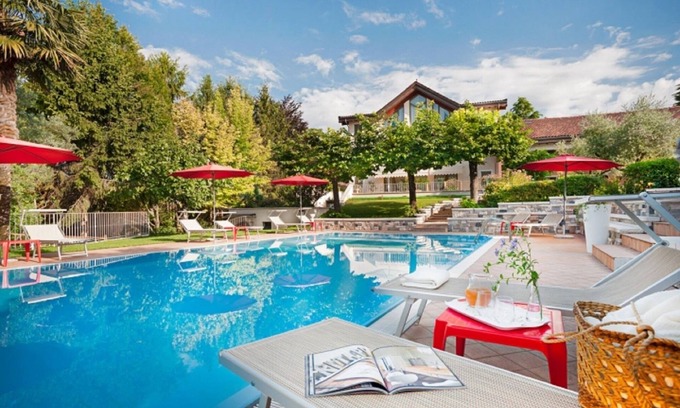 Santigaro Apartment | Apartment 'Oleadei - Eolo' with Mountain View, Wi-Fi and Air Conditioning