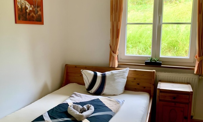 Kirnbach Apartment | Apartment 'Kuschellaube' with Mountain View, Shared Pool and Wi-Fi