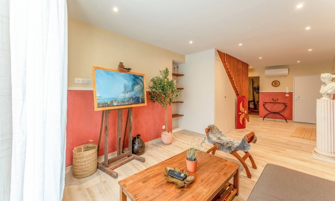 Orange Apartment | Apartment "L'Escale Romaine" in the center of Orange