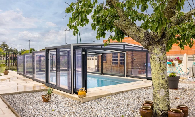 Parentis-en-Born House | 'Apartment La Chênaie Parentis' close to the Sea with Shared Pool & A/C