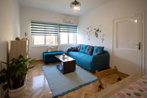 Leon Apartment | Apartment Laki