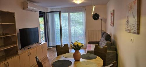 Bezigrad District Apartment | Apartment LANA
