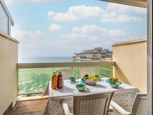 La Cote Radieuse Apartment | Apartment Les Jardins de la Plage-11 by Interhome