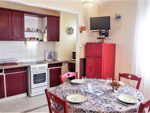 Narbonne-Plage Apartment | Apartment Les Lauriers roses by Interhome