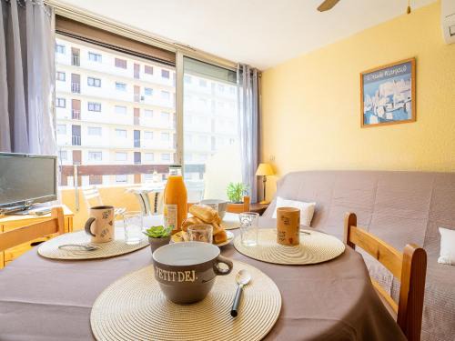 Saint-Cyprien Plage Apartment | Apartment Les Mas de La Mer-6 by Interhome