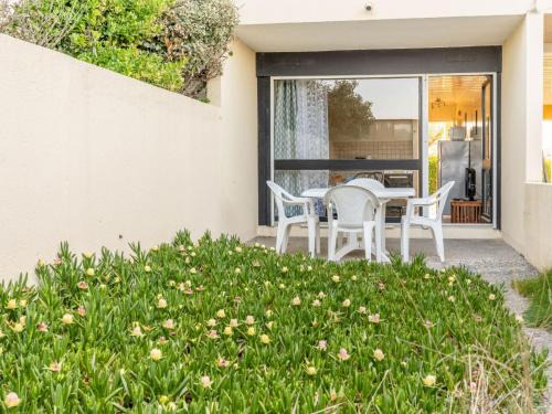 Lacanau-Ocean Apartment | Apartment Les Océanides-4 by Interhome