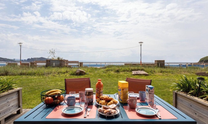 Trebeurden Apartment | Apartment 'Les Pieds Dans L'eau' with Sea View, Private Terrace, and Wi-Fi