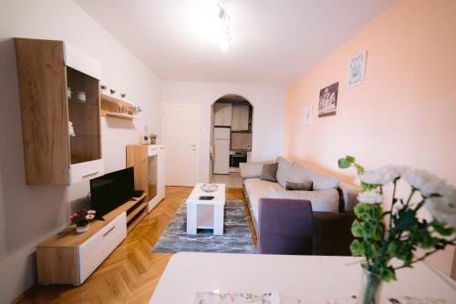 Grbavica Apartment | Apartment LIPA