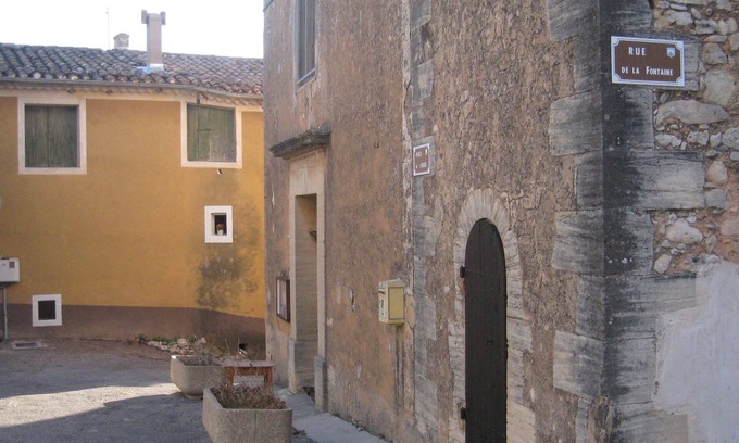 Bedoin Apartment | Apartment located at the foot of the Giant of Provence free wifi with bike room