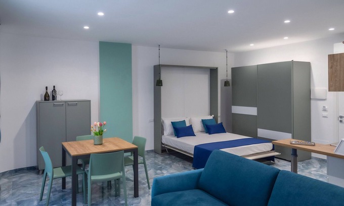 Ercolano Apartment | Apartment 'Monolocale A Due Passi Dagli Scavi' with Mountain View, Wi-Fi and Air Conditioning