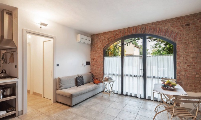 Stagno Lombardo Villa | Apartment near River Po and Cremona