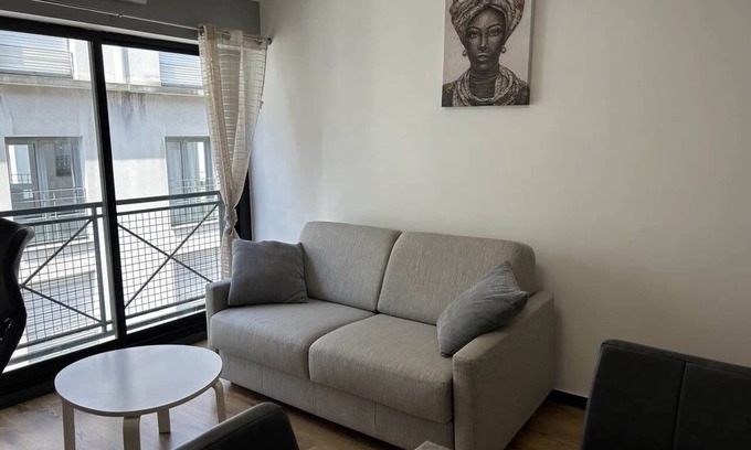 Quai de la Fosse Apartment | Apartment near the city center