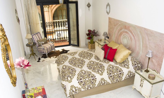 Alfalfa Apartment | Apartment next to the Cathedral, with private patio and balcony