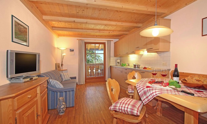 Castelrotto Apartment | Apartment 'Niglutsch - Schlern' with Mountain View, Balcony & Wi-Fi