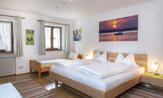 Uebersee Apartment | Apartment no. 1 with mountain view, 57m², large triple bedroom and new bathroom