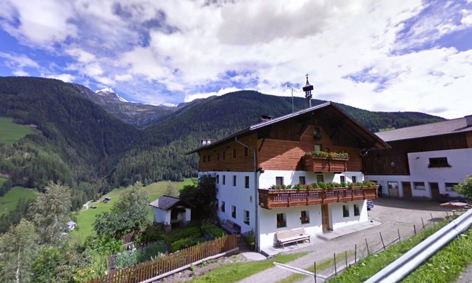 San Pietro Apartment | Apartment 'Oberhöhe Apt Talblick' with Mountain View, Private Terrace and Wi-Fi