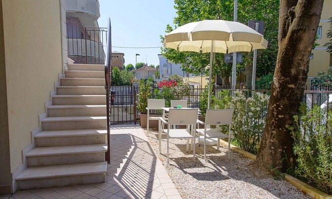 Viserbella Apartment | Apartment on 2 levels, up to 6/7 people, 20 meters from the sea