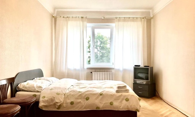 Solomjanskyj Apartment | Apartment on Garmatna (Harmatna). Kiev. Ukraine.