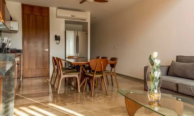Luis Donaldo Colosio Apartment | Apartment overlooking the 5th avenue 200 meters from the Caribbean Sea
