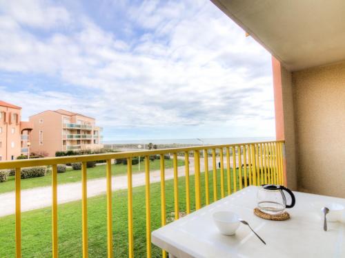 Le Barcares Apartment | Apartment Palm Beach-2 by Interhome