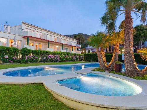 Llanca Apartment | Apartment Palmiers I-5 by Interhome