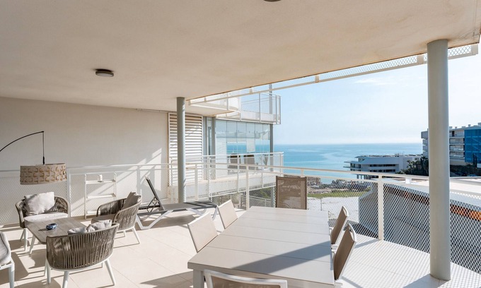 Fuengirola Apartment | Apartment 'Peninsula' with Sea View, Wi-Fi and Air Conditioning