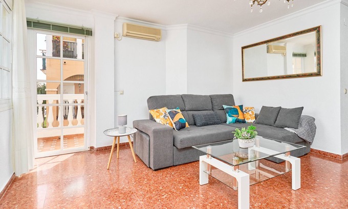 La Cala del Moral Apartment | Apartment 'Piso Mar y Sol' with Sea Views, Private Terrace and Air Conditioning