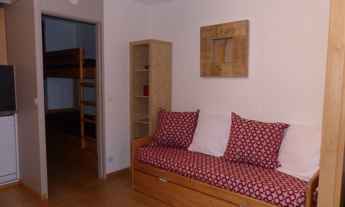 Val-Thorens Apartment | APARTMENT RESORT-CENTRE-PIEDS DES PISTES - RES. LA ROCHE BLANCHE SLEEPS 5