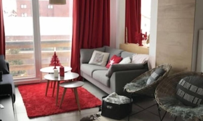 Valloire Apartment | Apartment Rouge Canneberge 8 people, Couleurs Montagne
