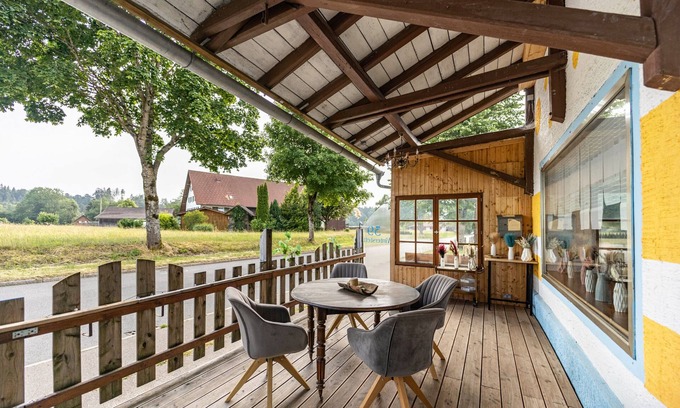 Winterstetten Apartment | Apartment 'Salty Sol' with Shared Terrace and Wi-Fi