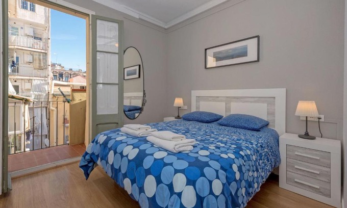 el Camp d'en Grassot i Gracia Nova Apartment | Apartment Sagrada Familia Grassot - Industria by Interhome