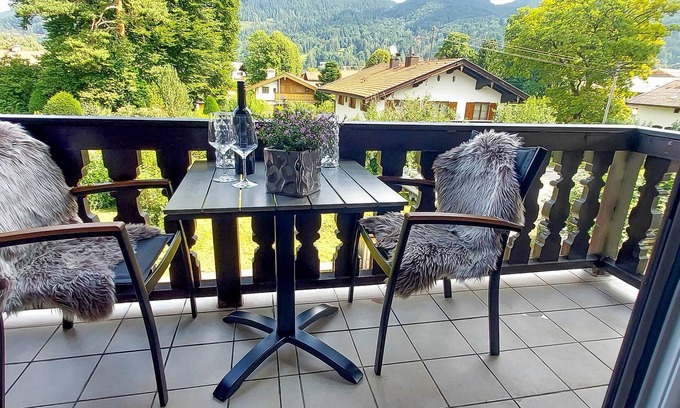 Rottach Apartment | Apartment Schildenstein, central, quiet, with balcony, mountain view and close to the lake