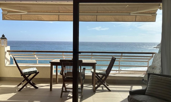 Tossa de Mar Apartment | APARTMENT SEA VIEWS ON THE BEACH 4