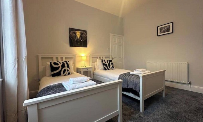 Blyth Apartment | Apartment - Sleeps 3 - Pet friendly - Parking