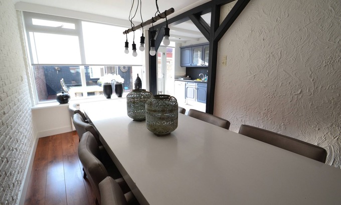Municipality of Katwijk House | Apartment "Sluiter" up to 10 people!