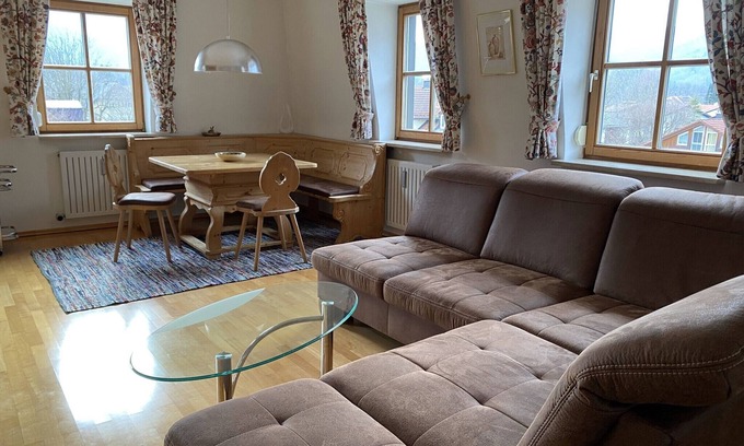 Bad Reichenhall Apartment | Apartment Staufenblick 71 sqm with balcony, 1 sep. Bedroom