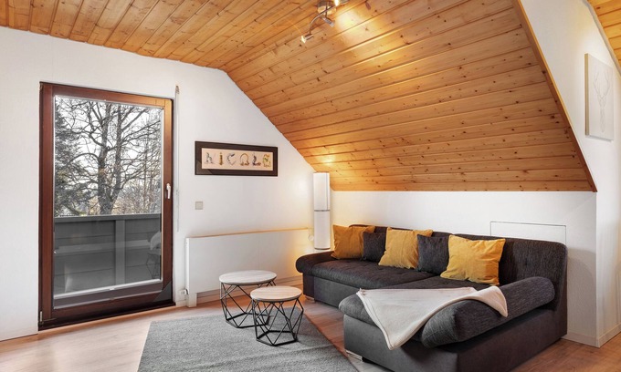Kappel Apartment | Apartment 'Steinhart' with Balcony and Wi-Fi