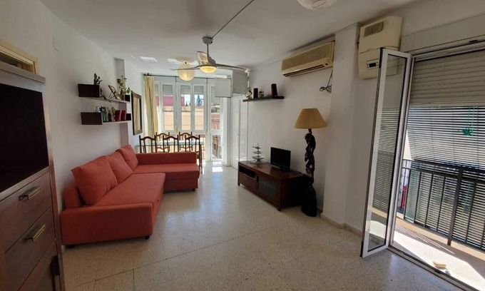 San Gil Apartment | Apartment 'Sunny Alameda' with Balcony, Wi-Fi and Air Conditioning