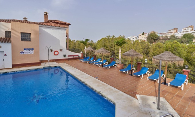 Nerja Apartment | Apartment 'Superb Nerja' with shared pool, Wi-Fi, Air-Con, near Burriana Beach