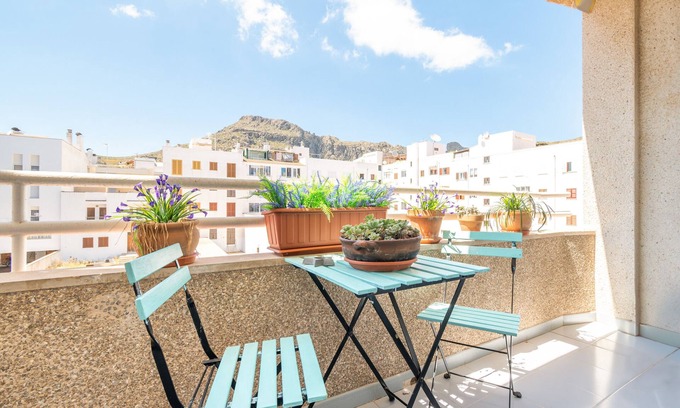 Puerto de Pollensa Apartment | Apartment 'Taiko' in Puerto Pollensa with Private Terrace, Balcony and Wi-Fi