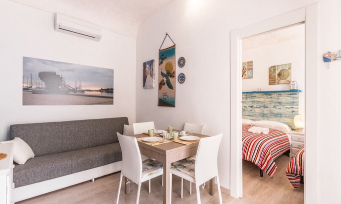 Marina di Ragusa Apartment | Apartment Teti - Single house - 100m by the sea - Marina di Ragusa centre