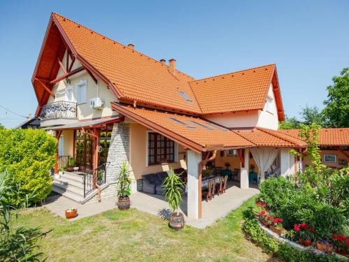 Balatonbereny Apartment | Apartment Tilia 4 by Interhome