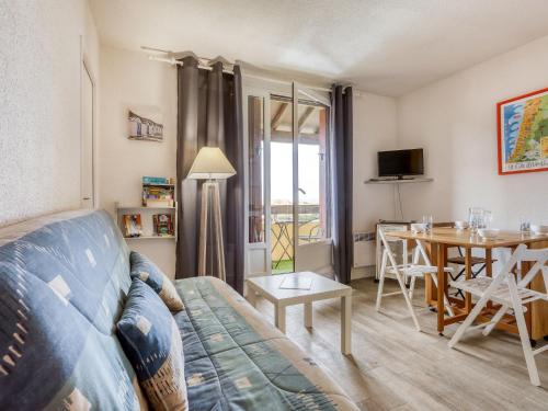 Le Penon Apartment | Apartment Trinquart-6 by Interhome