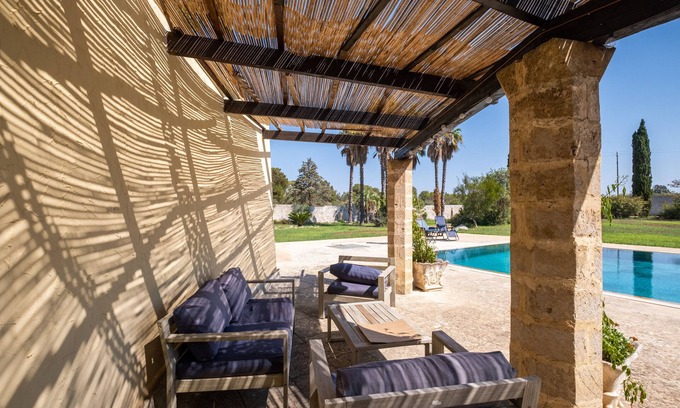 Melpignano Apartment | Apartment 'Villa Amalia' with Shared Pool, Private Terrace and Wi-Fi