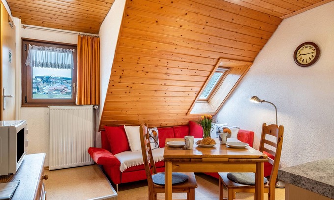 Waldau Apartment | Apartment 'Vogelnest, 35qm' with Shared Garden and Wi-Fi