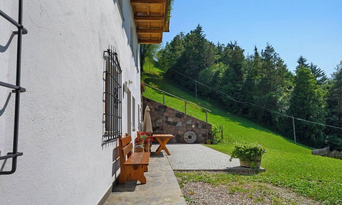 Fie allo Sciliar Apartment | Apartment 'Völs' with Mountain View, Private Terrace and Wi-Fi