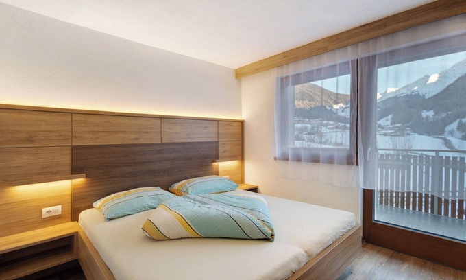 Valle Aurina Apartment | Apartment 'Waldheim Apt 14 15' with Mountain View, Shared Garden and Wi-Fi